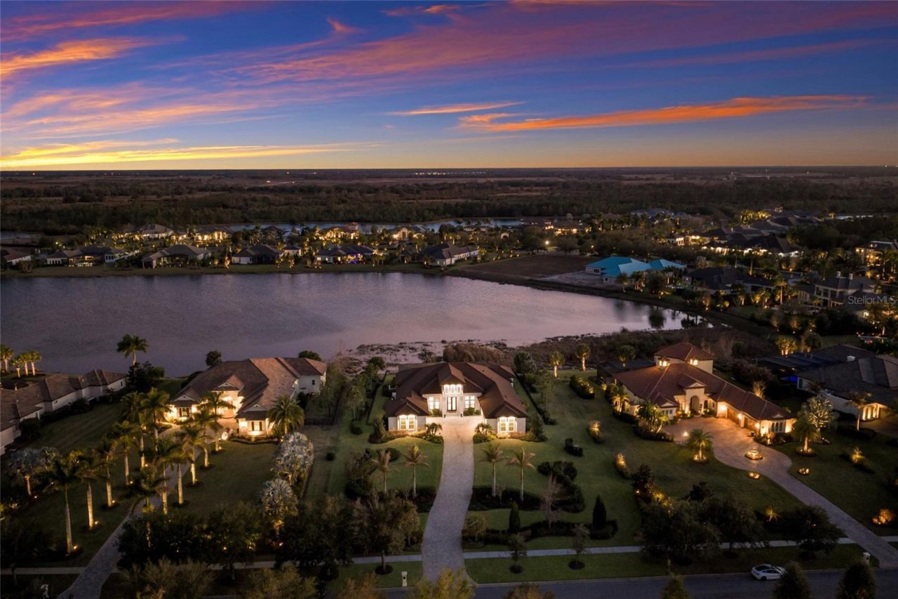 8428 Lindrick Lane, Bradenton, FL 34202 Photo