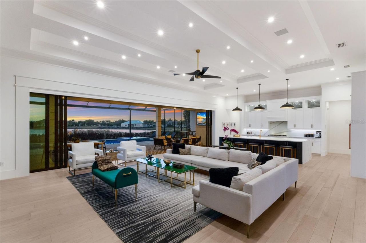 8428 Lindrick Lane, Bradenton, FL 34202 Photo