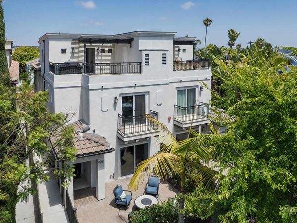 4057 Lamont Street, San Diego, CA 92109