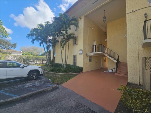 8600 SW 109th Ave , Unit 4-204, Miami, FL 33173