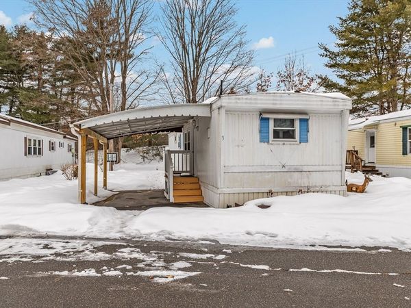 365 Main St, Unit 3, Sturbridge, MA 01566