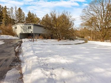 806 S Manlius Street, Fayetteville, NY 13066