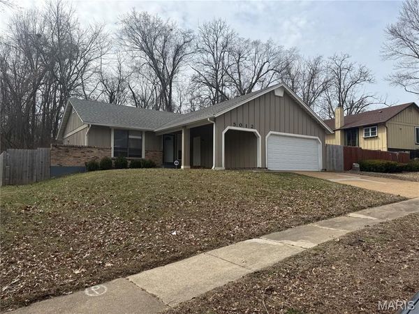 5012 Trailbend Drive, Black Jack, MO 63033