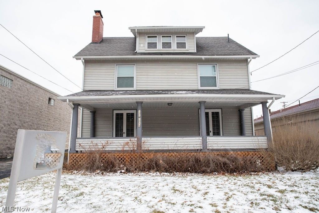 131 Poland Avenue, Struthers, OH 44471 Main Photo