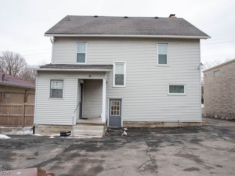 131 Poland Avenue, Struthers, OH 44471 Photo 3