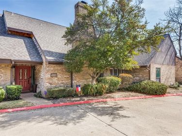 4225 Brook Tree Drive, Fort Worth, TX 76109