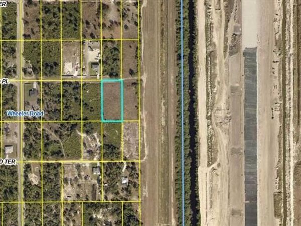 7547 23rd PL , LABELLE, FL 33935