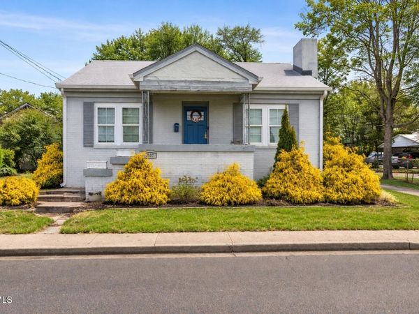 807 Weaver Pike, Bristol, TN 37620