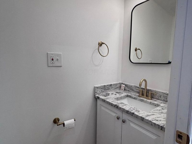 475 Denwood Court, Columbus, OH 43230 Photo 12