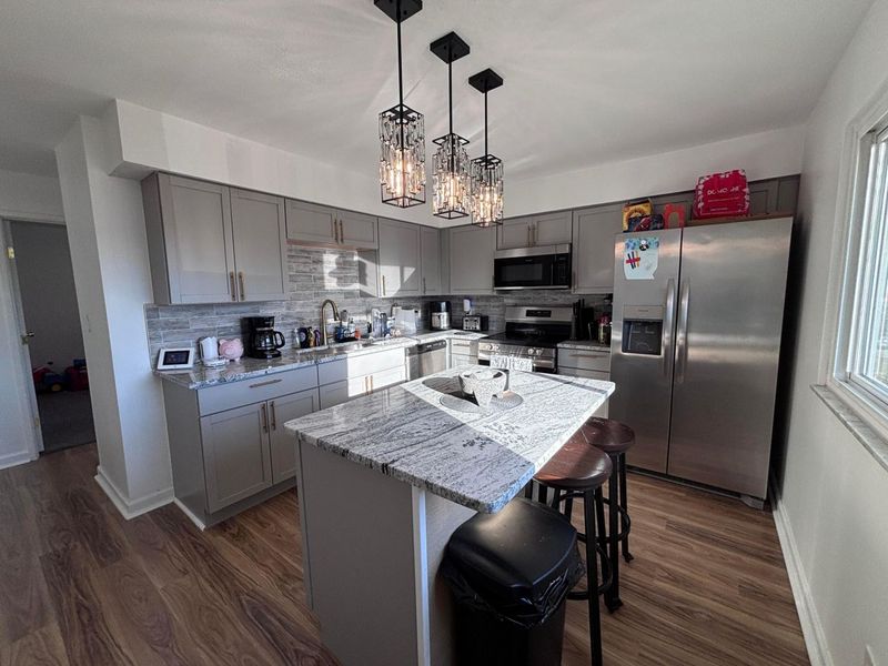 475 Denwood Court, Columbus, OH 43230 Photo 2