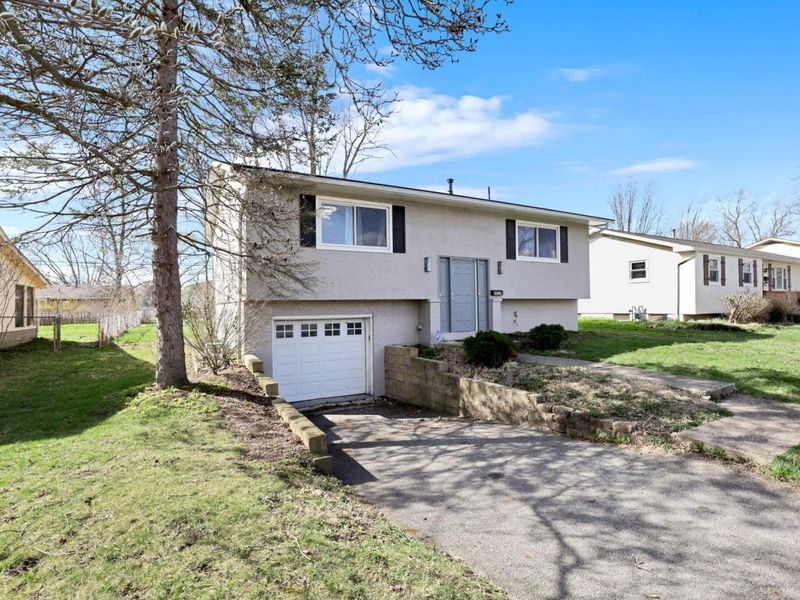 475 Denwood Court, Columbus, OH 43230 Photo 3