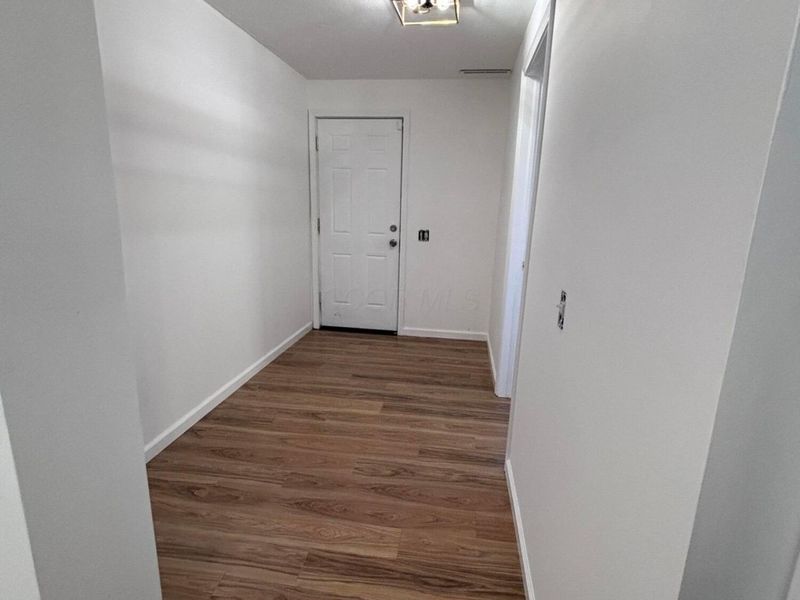 475 Denwood Court, Columbus, OH 43230 Photo 8