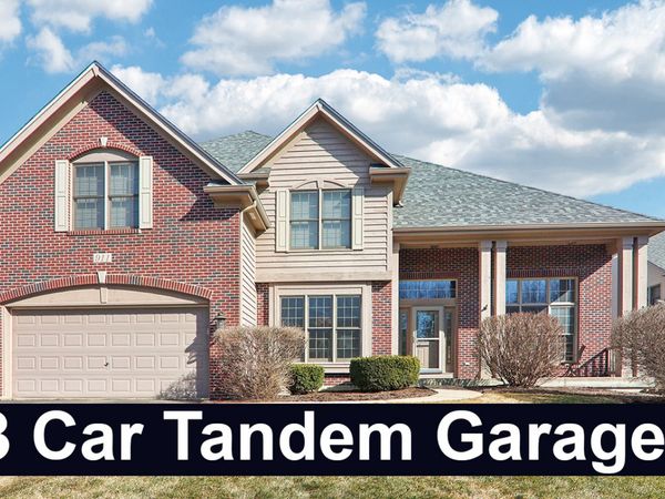 911 Tipperary Street, Gilberts, IL 60136