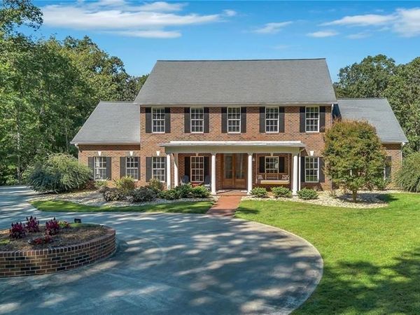 900 Brown Ridge Road , North Wilkesboro, NC 28659