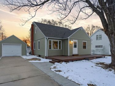 605 1st Avenue SE, Pine Island, MN 55963