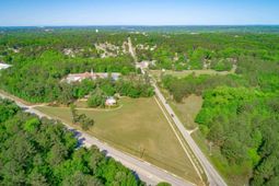 6505 N Main  photo 4