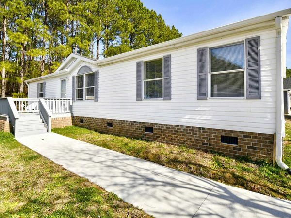 3833 Mayfield Dr., Conway, SC 29526