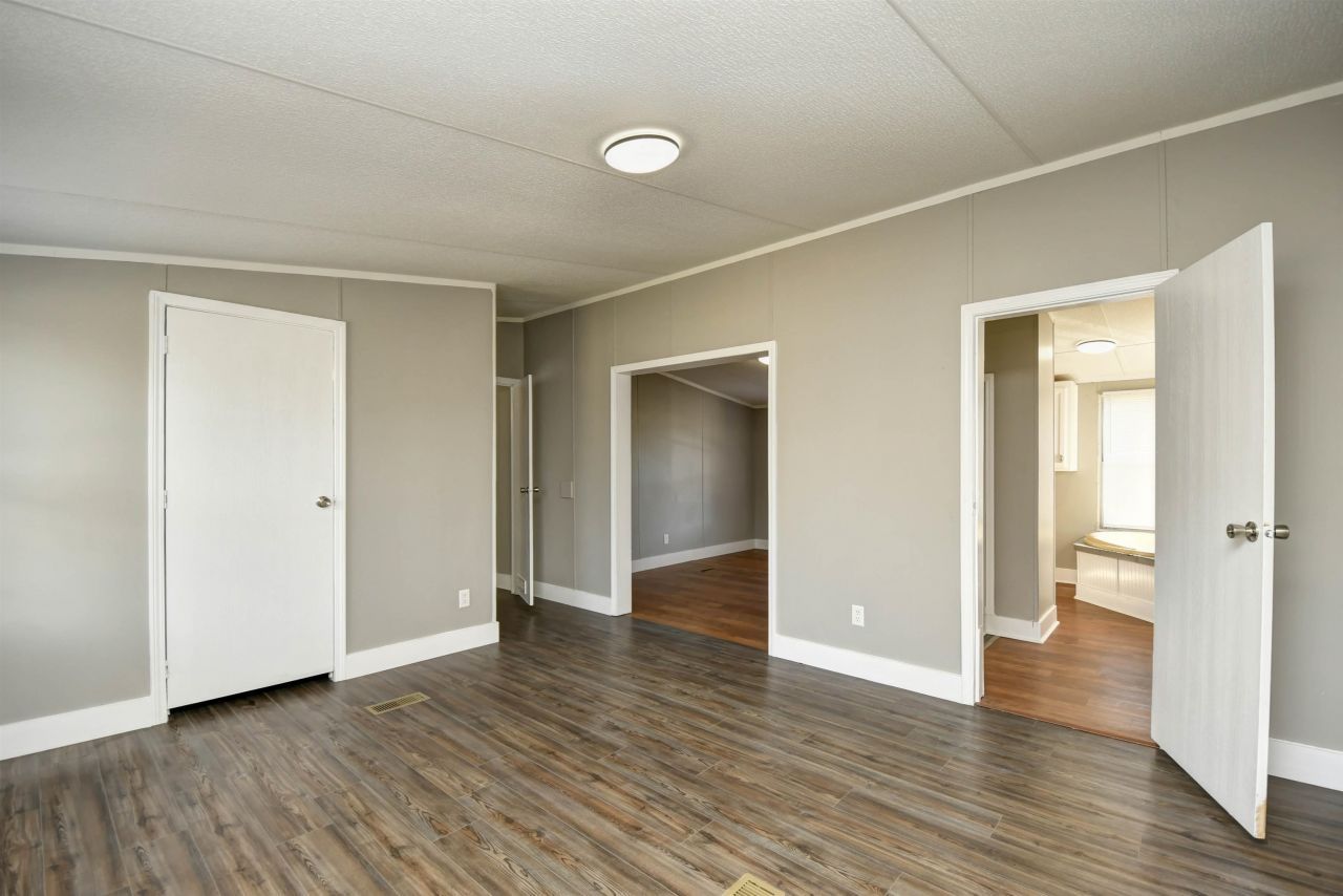 3833 Mayfield Dr.  Photo 16