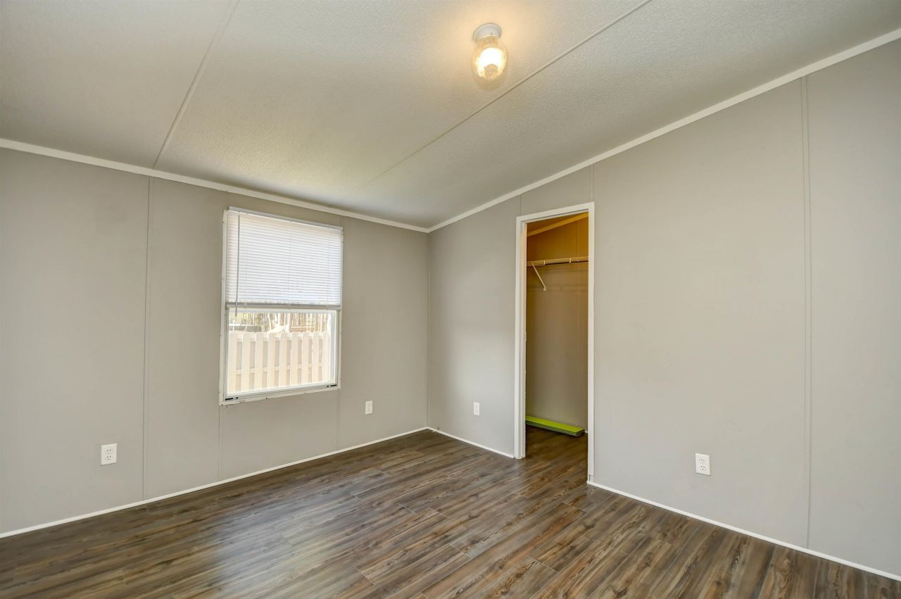 3833 Mayfield Dr.  Photo 23