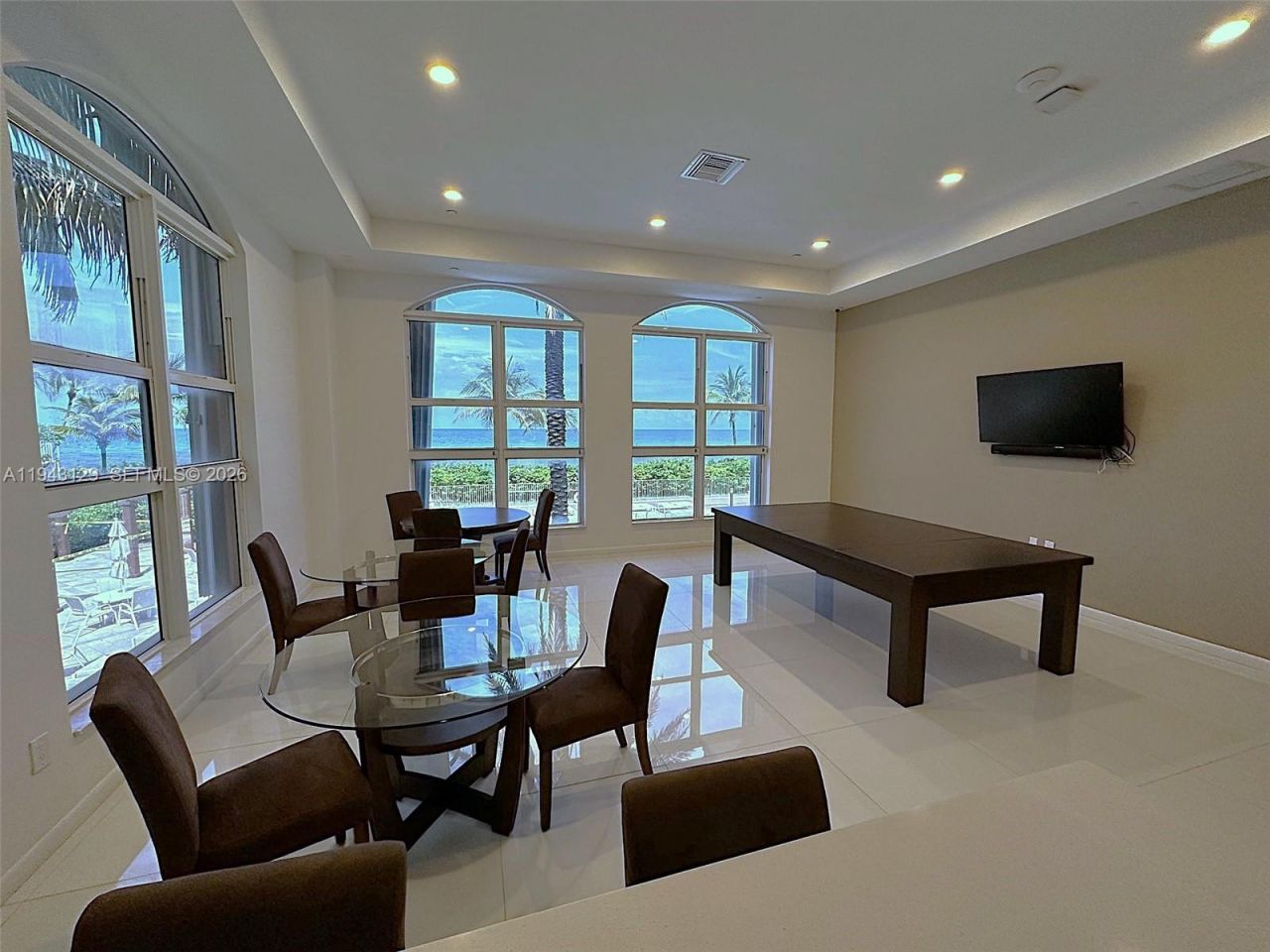 2080 S Ocean Dr, Unit LPH05, Hallandale Beach, FL 33009 Photo