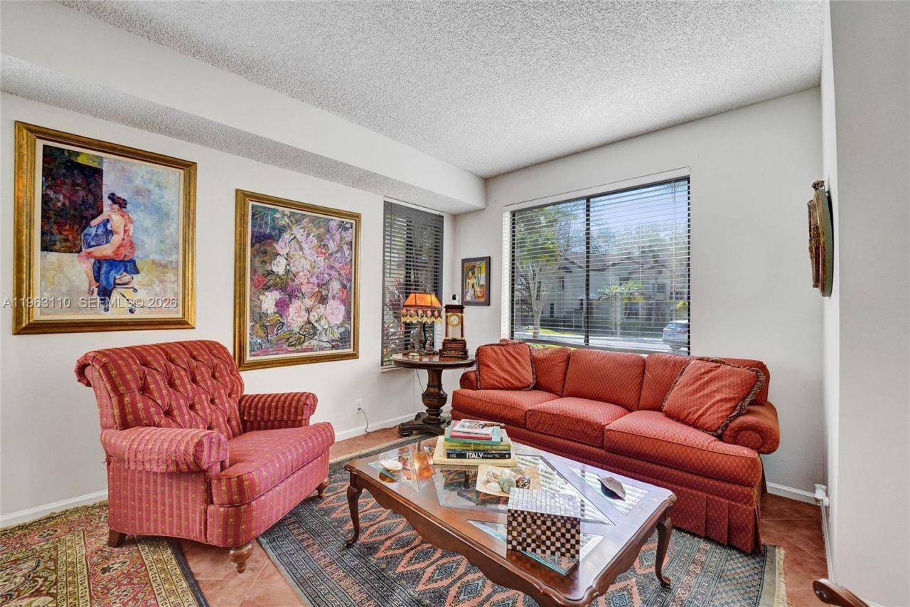 1025 NW 105th Way, Unit B-141, Plantation, FL 33322 Photo