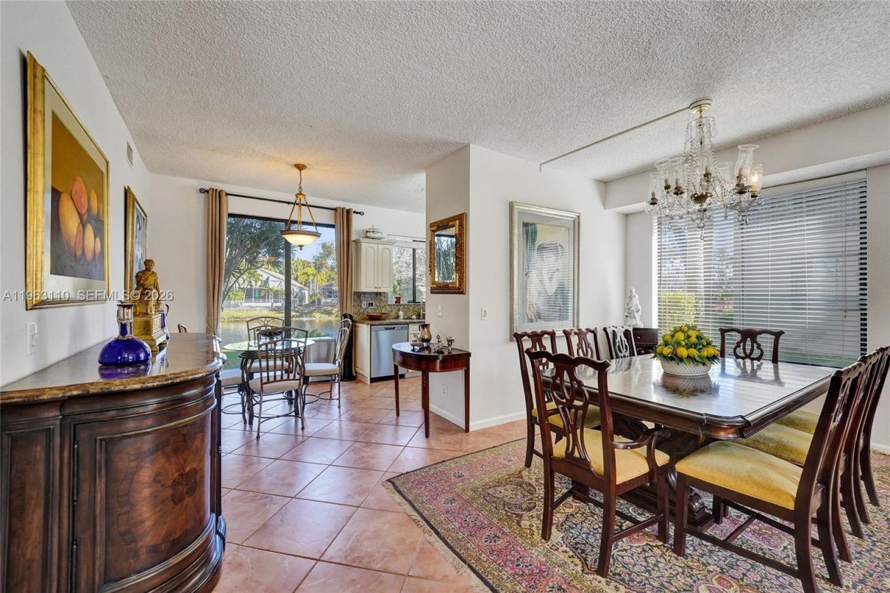 1025 NW 105th Way, Unit B-141, Plantation, FL 33322 Photo