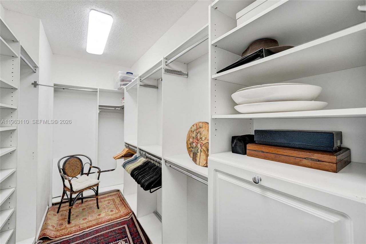 1025 NW 105th Way, Unit B-141, Plantation, FL 33322 Photo