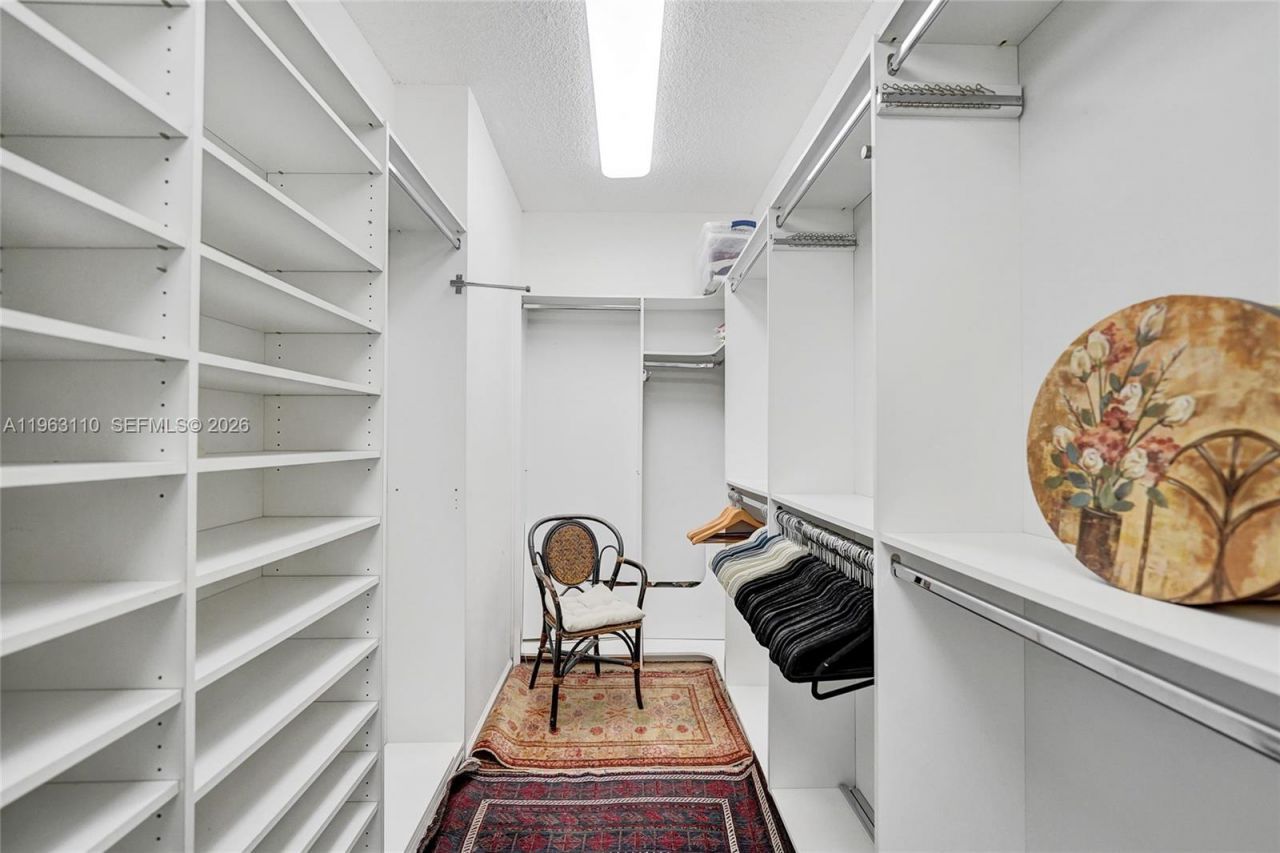 1025 NW 105th Way, Unit B-141, Plantation, FL 33322 Photo