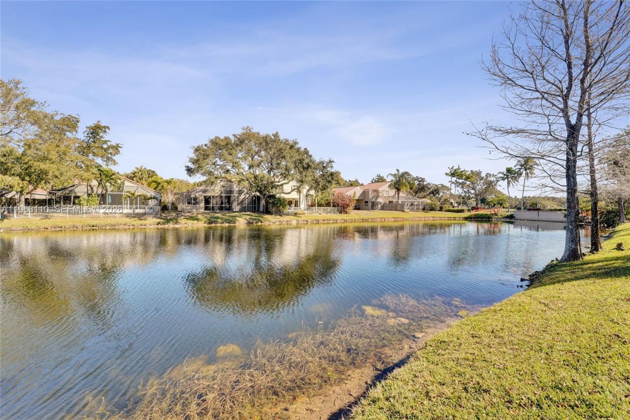 1025 NW 105th Way, Unit B-141, Plantation, FL 33322 Photo