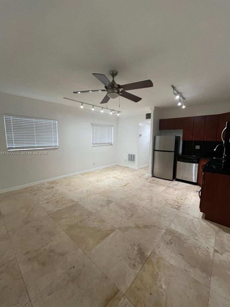 1856 NE 46th St, Unit F4, Fort Lauderdale, FL 33308 Photo