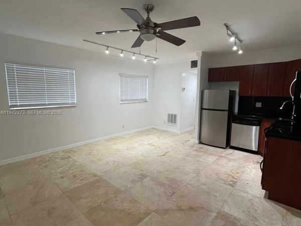1856 NE 46th St, Unit F4, Fort Lauderdale, FL 33308