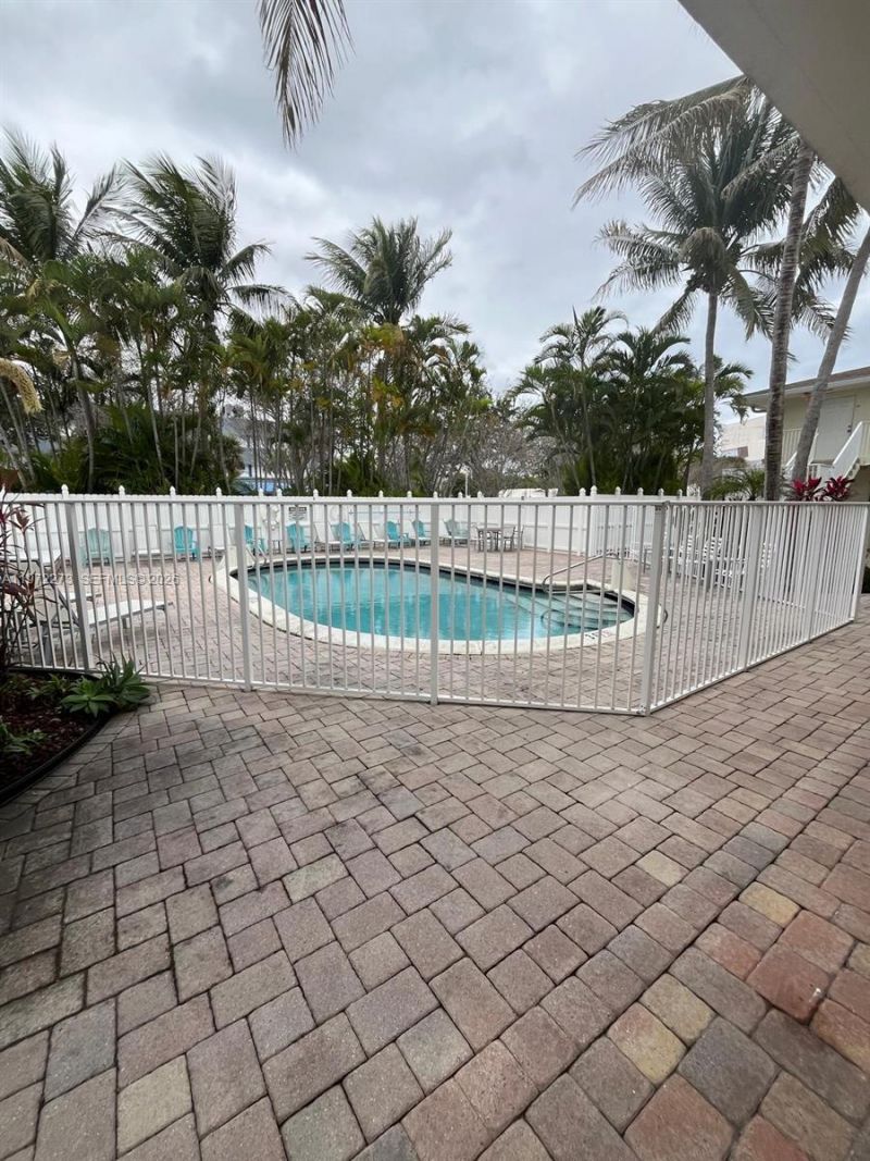 1856 NE 46th St, Unit F4, Fort Lauderdale, FL 33308 Photo