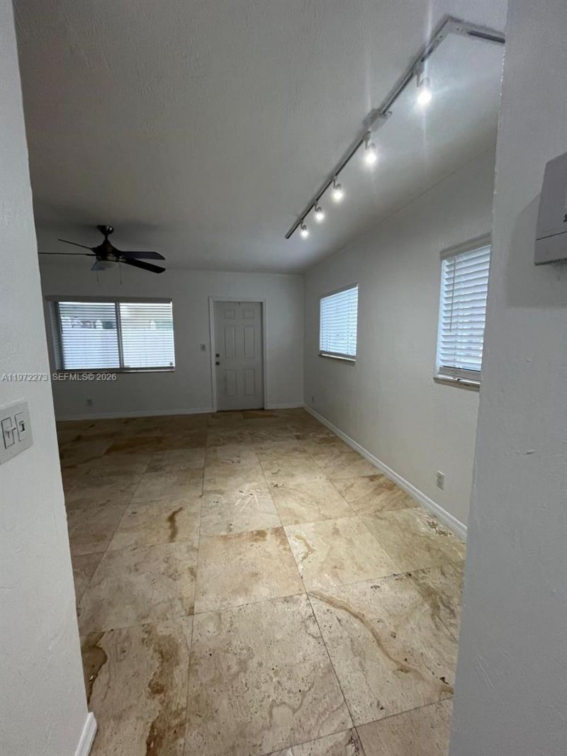 1856 NE 46th St, Unit F4, Fort Lauderdale, FL 33308 Photo