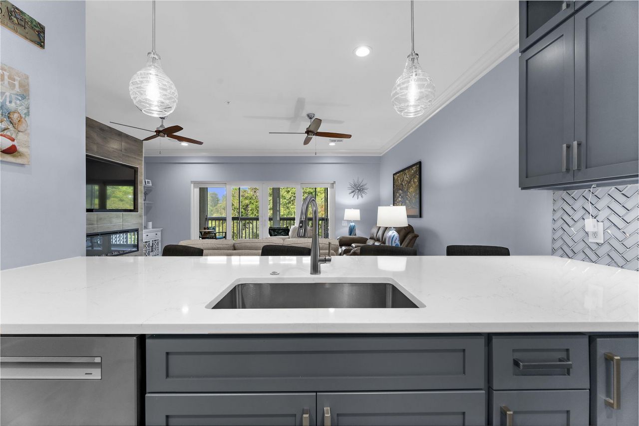 1604 Hopeman Lane Photo 17