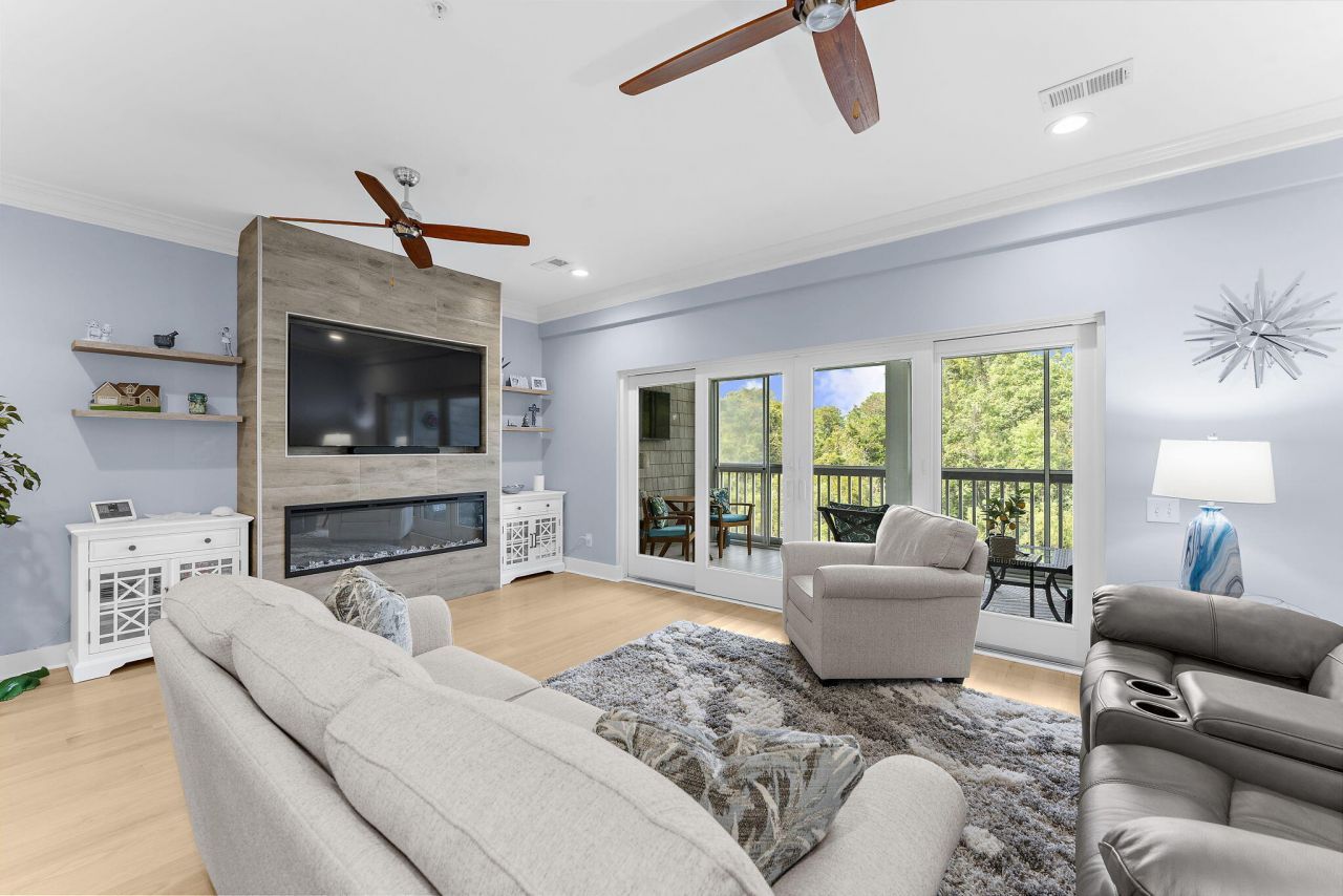 1604 Hopeman Lane Photo 21