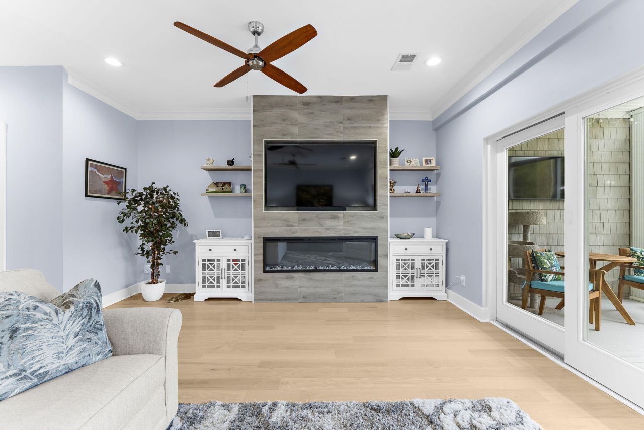 1604 Hopeman Lane Photo 23