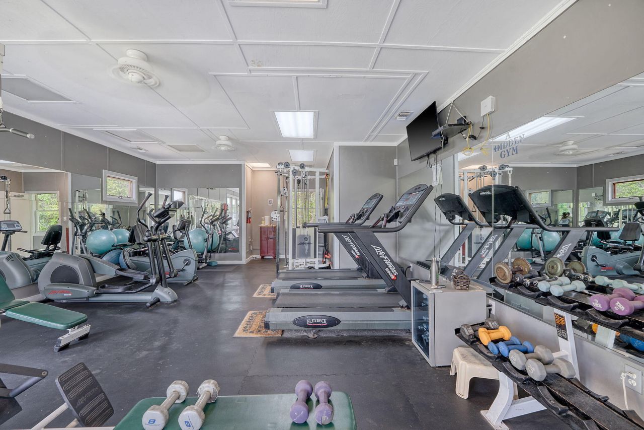 1604 Hopeman Lane Photo 77