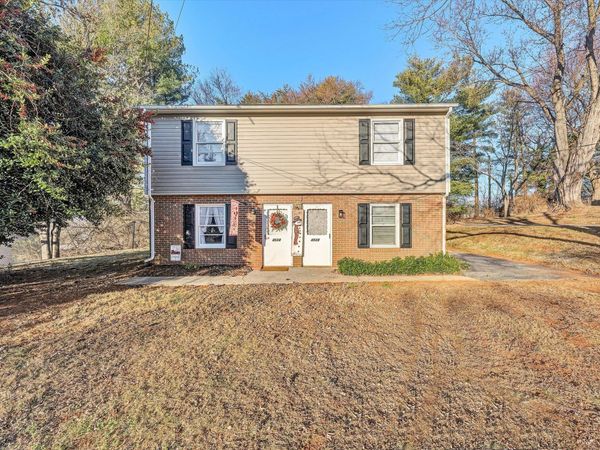 4524 Ohio ST NE, Unit & 4528, Roanoke, VA 24019