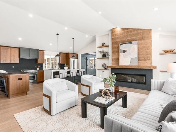 715 Summer Street, Lynnfield, MA 01940