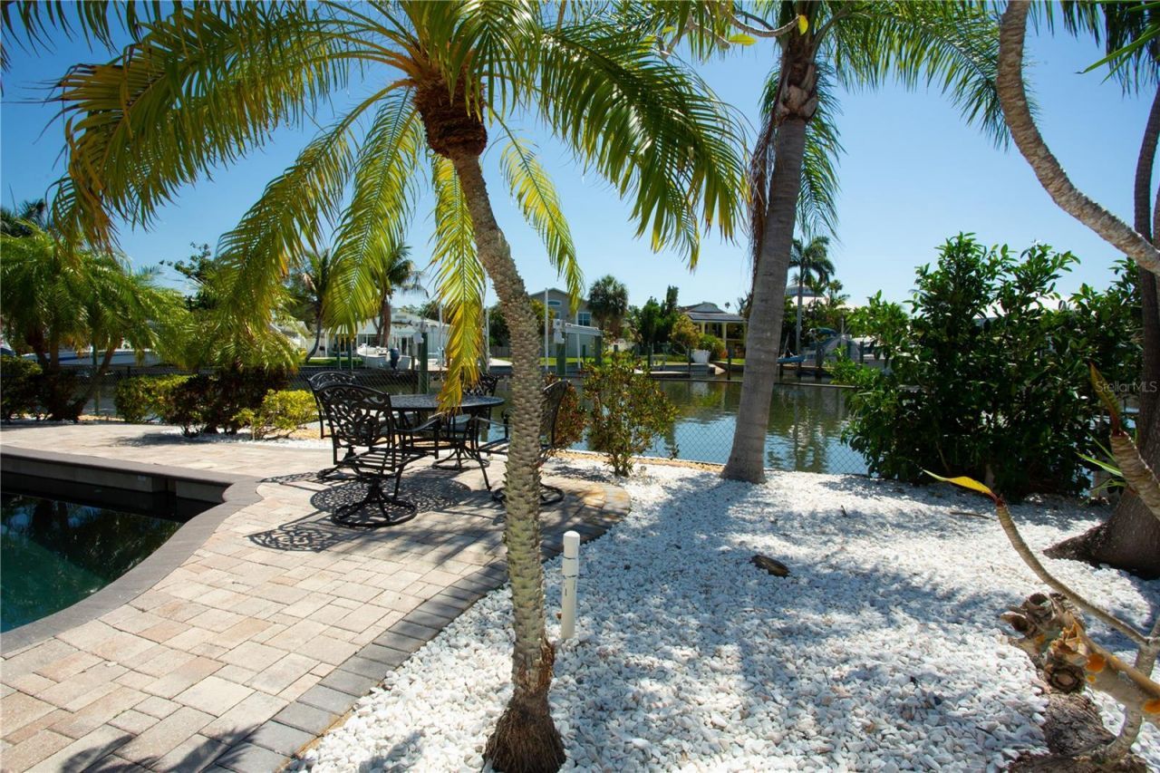 5541 Bayou Grande Boulevard Ne, Saint Petersburg, FL 33703 Photo