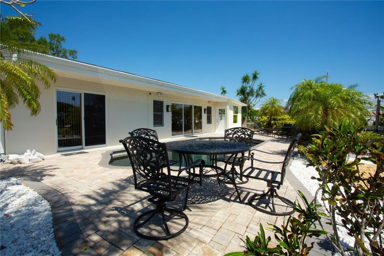 5541 Bayou Grande Boulevard Ne, Saint Petersburg, FL 33703 Photo