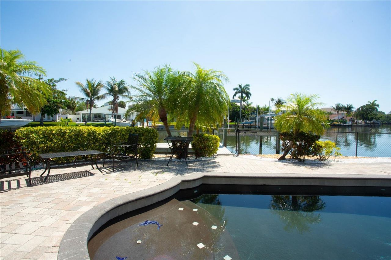 5541 Bayou Grande Boulevard Ne, Saint Petersburg, FL 33703 Photo