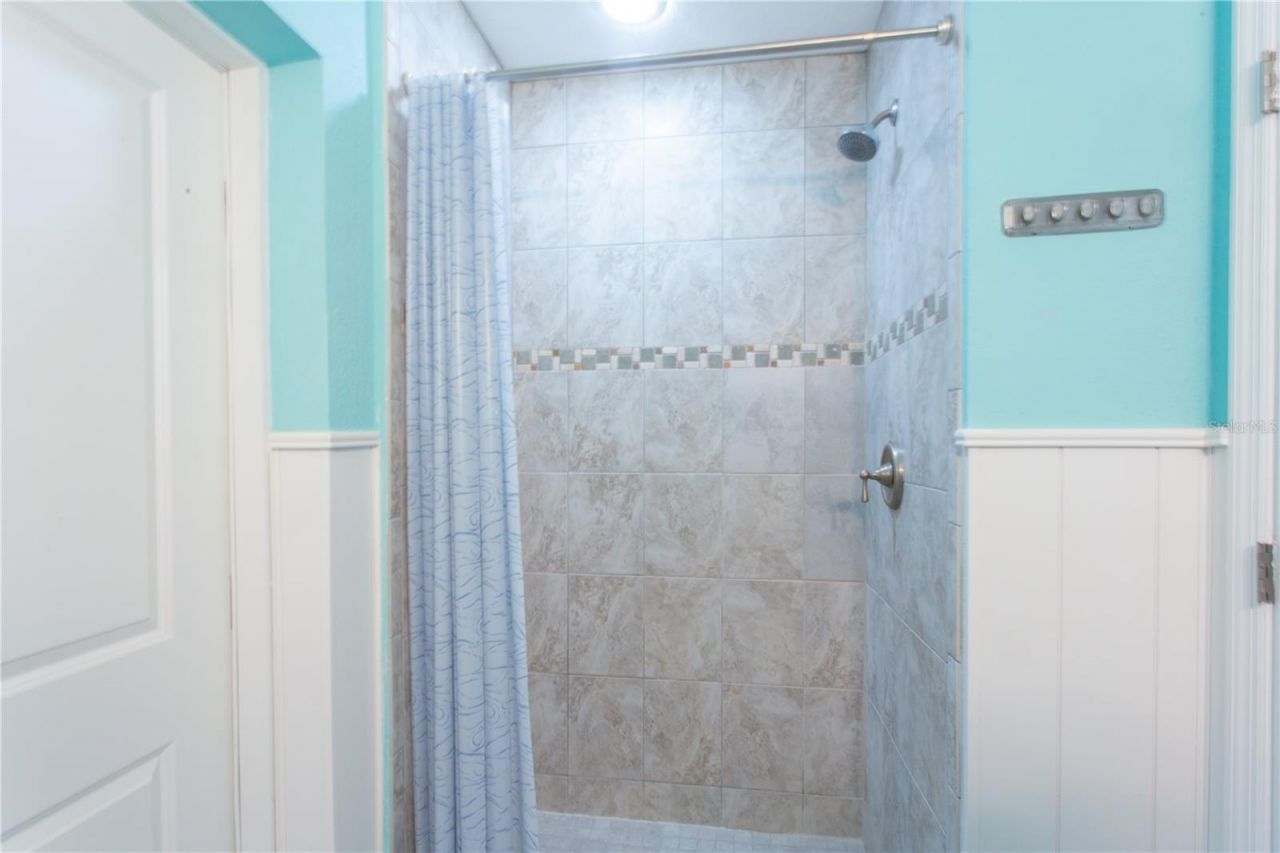 5541 Bayou Grande Boulevard Ne, Saint Petersburg, FL 33703 Photo