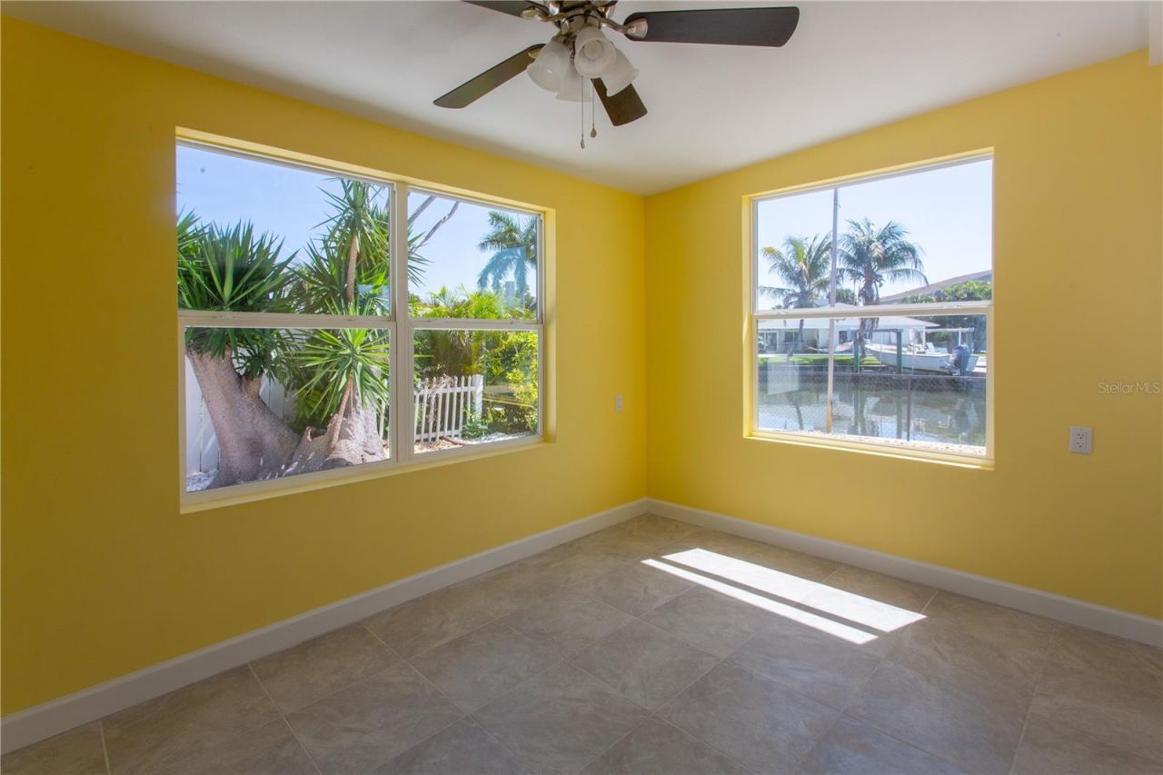 5541 Bayou Grande Boulevard Ne, Saint Petersburg, FL 33703 Photo
