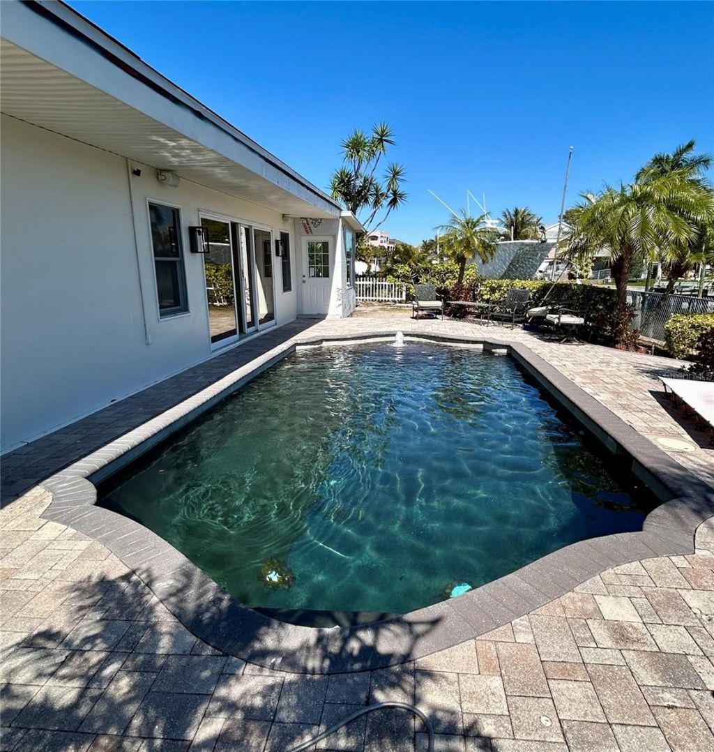 5541 Bayou Grande Boulevard Ne, Saint Petersburg, FL 33703 Photo