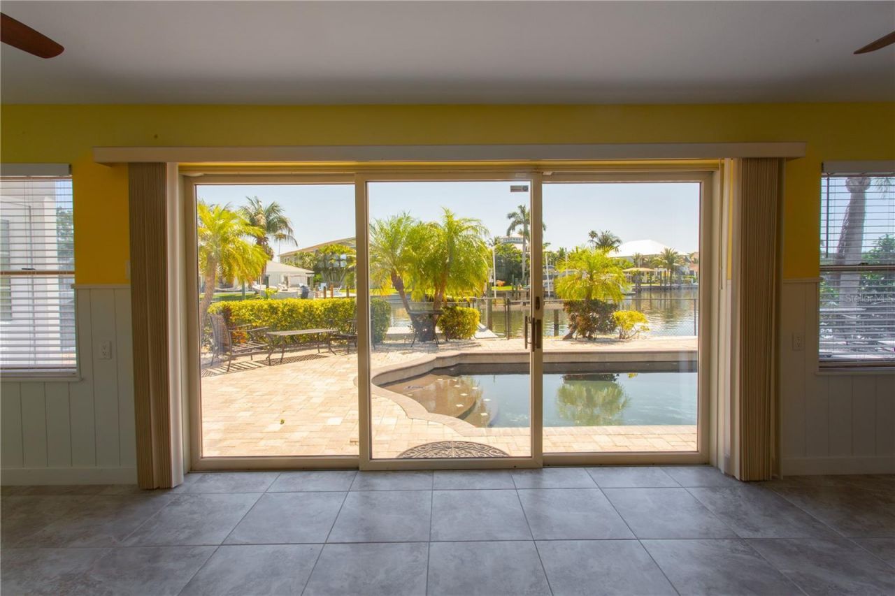 5541 Bayou Grande Boulevard Ne, Saint Petersburg, FL 33703 Photo