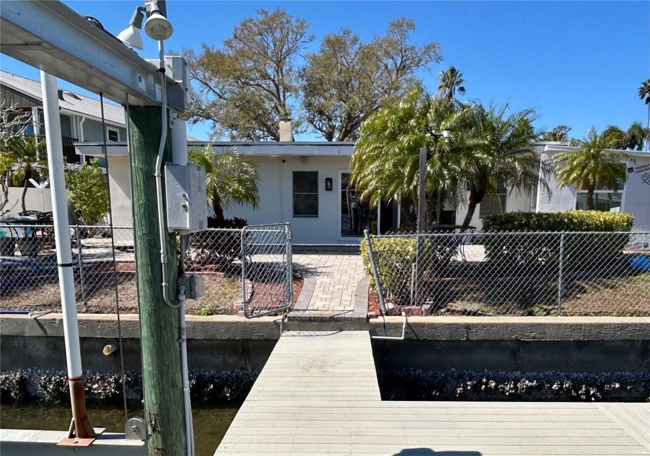 5541 Bayou Grande Boulevard Ne, Saint Petersburg, FL 33703 Photo