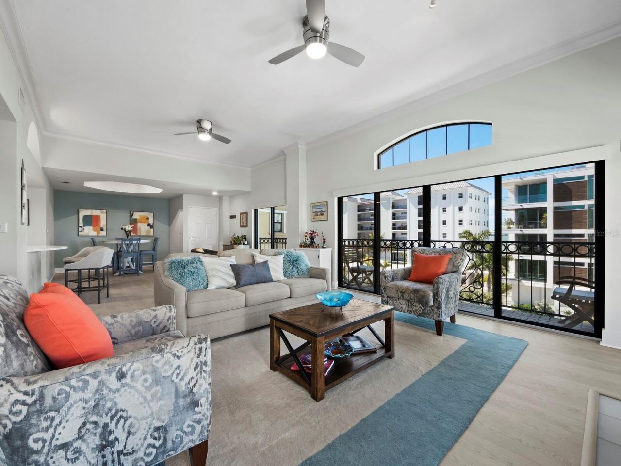 205 Golden Gate Point, Unit 401, Sarasota, FL 34236 Photo