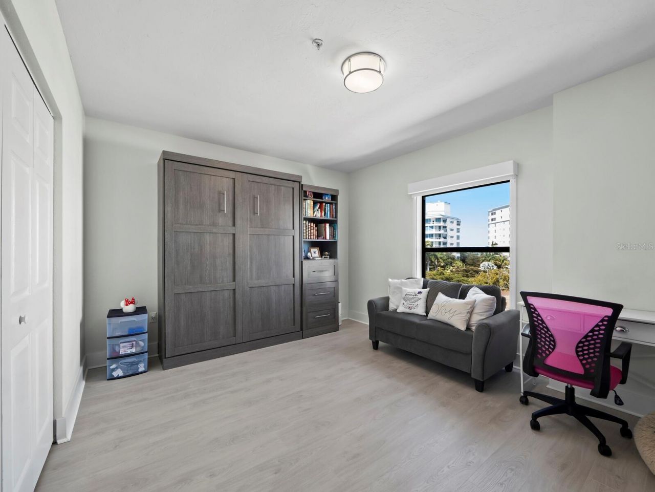 205 Golden Gate Point, Unit 401, Sarasota, FL 34236 Photo