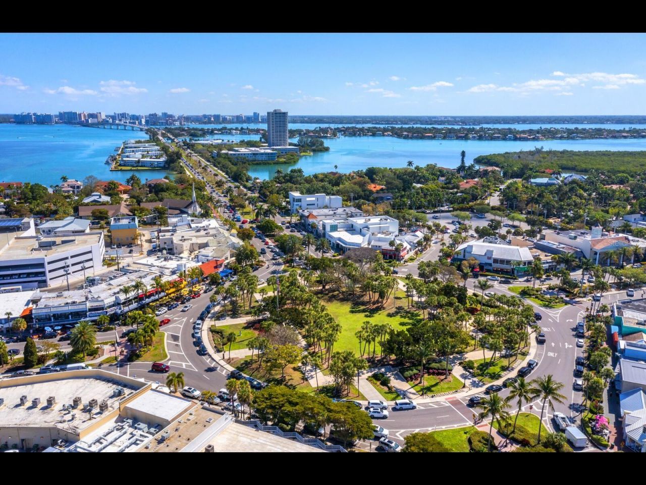 205 Golden Gate Point, Unit 401, Sarasota, FL 34236 Photo